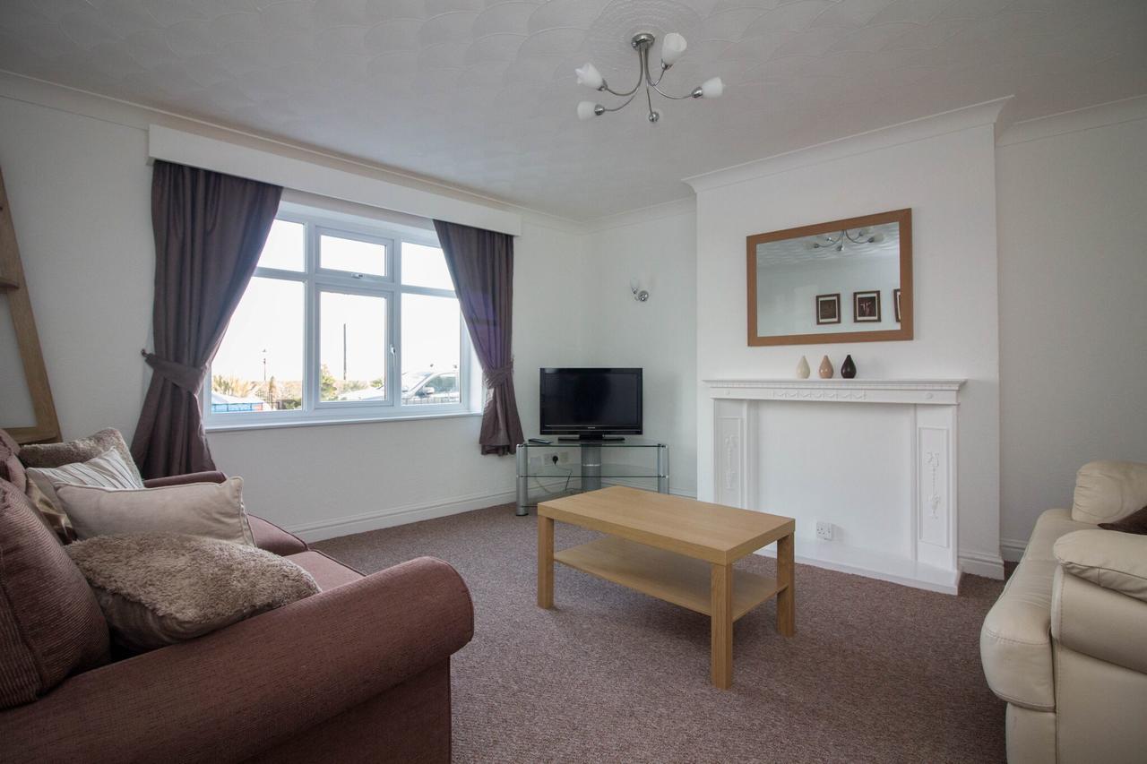 Lovely Sea Front House In Cleethorpes - Sleeps 6 Esterno foto