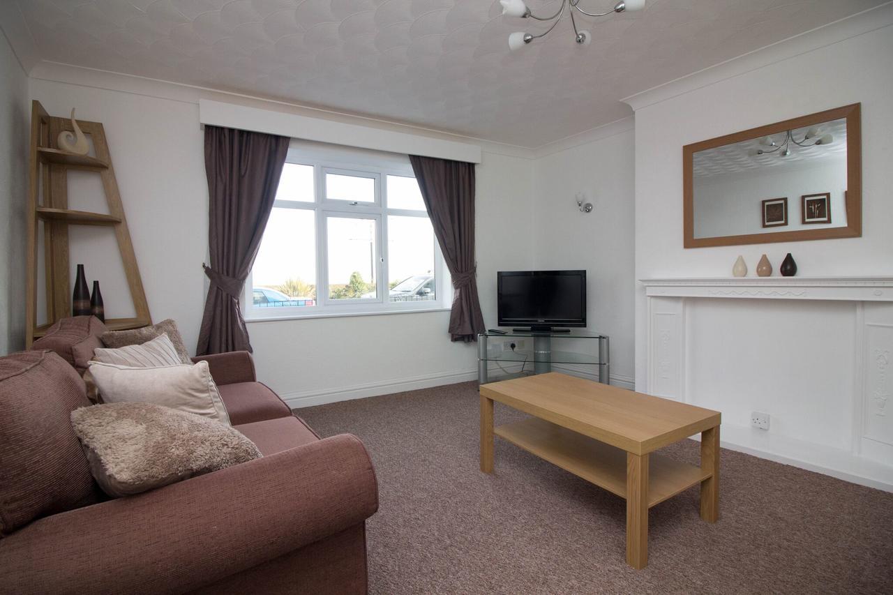 Lovely Sea Front House In Cleethorpes - Sleeps 6 Esterno foto