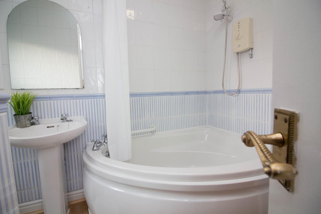 Lovely Sea Front House In Cleethorpes - Sleeps 6 Esterno foto